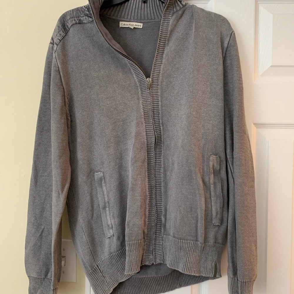 CK sweater